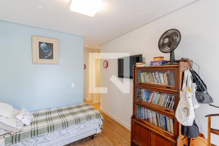 Casa à venda com 380m², 6 quartos e 4 vagas Casa à venda com 380m², 6 quartos e 4 vagasSuíte 6