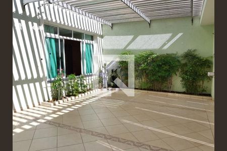 Casa à venda com 285m², 3 quartos e 2 vagas