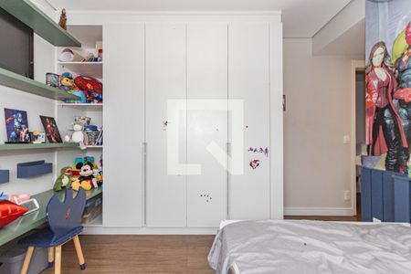 Apartamento à venda com 214m², 3 quartos e 4 vagasQuarto 1