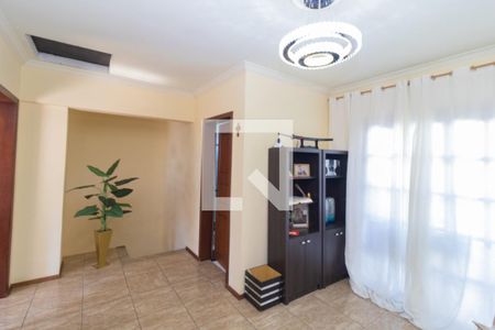 Casa à venda com 200m², 3 quartos e 2 vagasHall