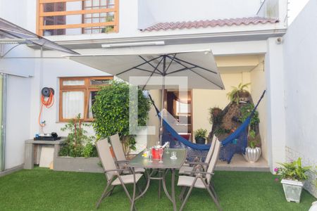 Casa à venda com 200m², 3 quartos e 2 vagasQuintal