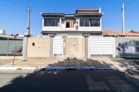 Casa à venda com 200m², 3 quartos e 2 vagasFachada