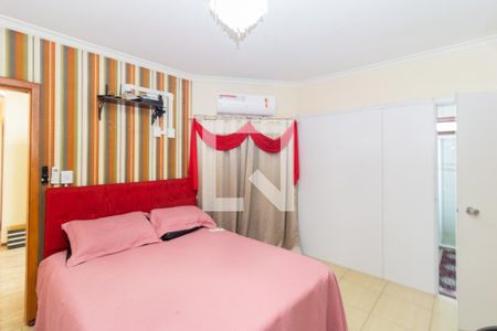 Casa à venda com 200m², 3 quartos e 2 vagasQuarto Suíte