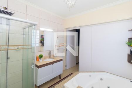 Casa à venda com 200m², 3 quartos e 2 vagasBanheiro da Suíte