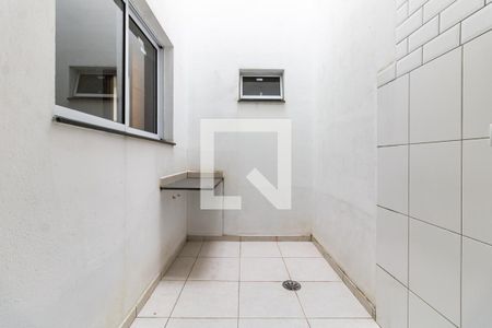 Casa à venda com 80m², 3 quartos e 2 vagas Casa à venda com 80m², 3 quartos e 2 vagasLavanderia