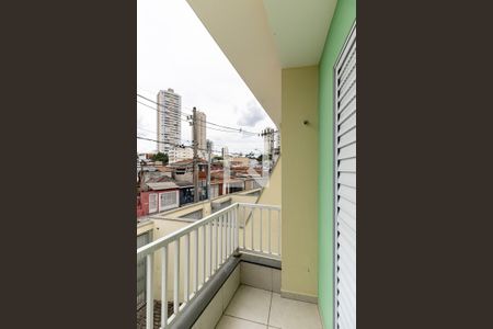 Casa à venda com 80m², 3 quartos e 2 vagas Casa à venda com 80m², 3 quartos e 2 vagasVaranda do Quarto 2