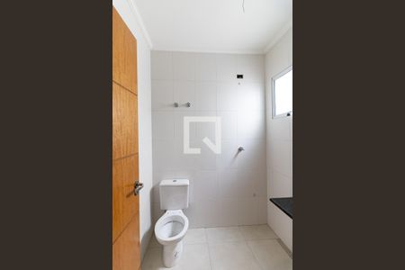 Casa à venda com 80m², 3 quartos e 2 vagas Casa à venda com 80m², 3 quartos e 2 vagasBanheiro Social