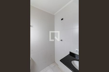 Casa à venda com 80m², 3 quartos e 2 vagas Casa à venda com 80m², 3 quartos e 2 vagasBanheiro da Suíte