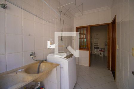 Casa de condomínio à venda com 410m², 4 quartos e 6 vagas
