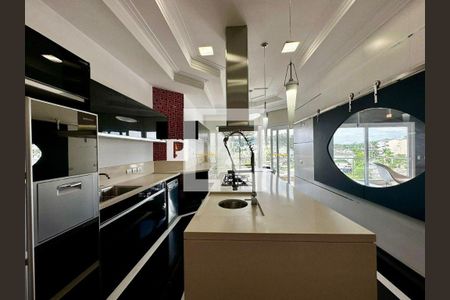 Casa de condomínio à venda com 800m², 4 quartos e 8 vagas