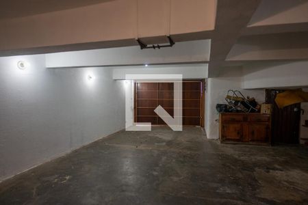Casa à venda com 285m², 3 quartos e 4 vagasGaragem