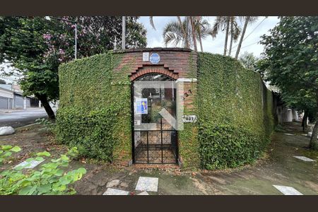 Casa à venda com 285m², 3 quartos e 4 vagasFachada