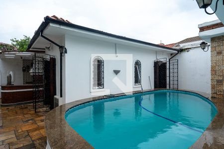 Casa à venda com 285m², 3 quartos e 4 vagasPiscina