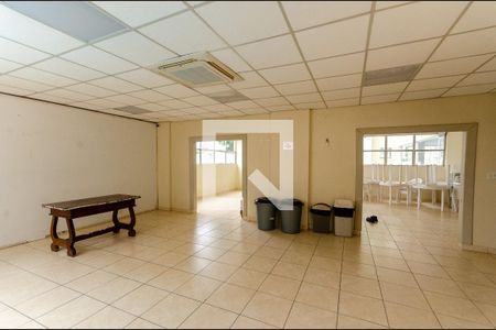 Apartamento à venda com 52m², 2 quartos e 1 vaga Apartamento à venda com 52m², 2 quartos e 1 vagaÁrea comum - Salão de festas