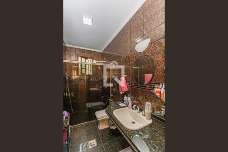 Casa à venda com 360m², 4 quartos e 3 vagas Casa à venda com 360m², 4 quartos e 3 vagasBanheiro da Suíte