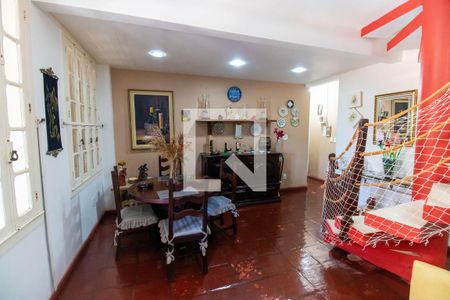 Sala de casa à venda com 4 quartos, 360m² em Maravista, Niterói