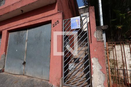 Casa para alugar com 80m², 2 quartos e 1 vagaPortão