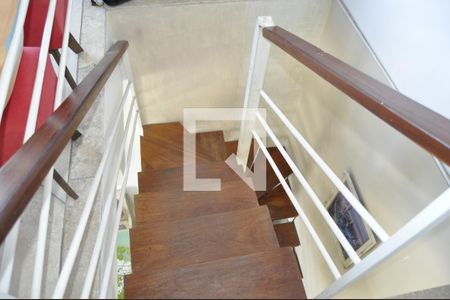 Apartamento à venda com 150m², 3 quartos e 2 vagasEscada