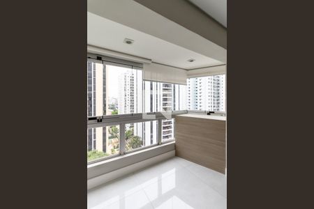 Sala de apartamento para alugar com 2 quartos, 69m² em Indianópolis, São Paulo