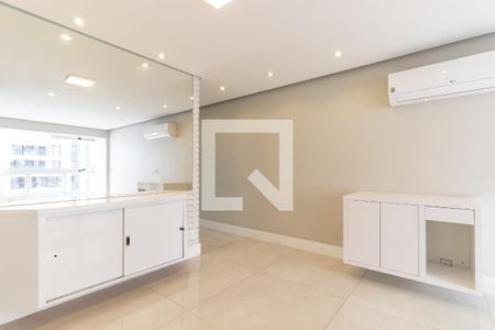 Sala de apartamento para alugar com 2 quartos, 69m² em Indianópolis, São Paulo