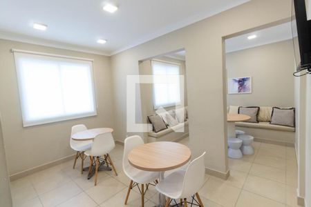 Apartamento para alugar com 38m², 2 quartos e sem vagaÁrea comum - Salão de festas