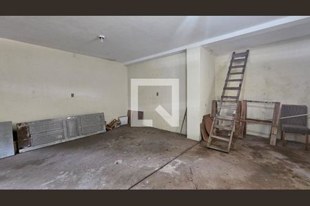 Casa à venda com 350m², 6 quartos e 2 vagas Casa à venda com 350m², 6 quartos e 2 vagasGaragem