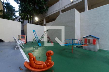 Apartamento à venda com 70m², 3 quartos e 1 vaga Apartamento à venda com 70m², 3 quartos e 1 vagaÁrea comum - Playground