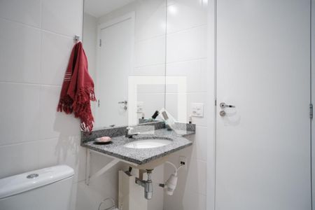 Apartamento à venda com 73m², 3 quartos e 1 vaga Apartamento à venda com 73m², 3 quartos e 1 vagaBanheiro