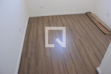 Quarto 1 de apartamento para alugar com 2 quartos, 38m² em Vila Galvão, Guarulhos