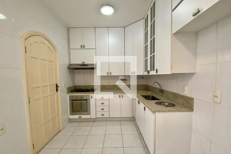 Casa à venda com 102m², 2 quartos e 1 vaga Casa à venda com 102m², 2 quartos e 1 vagaCozinha