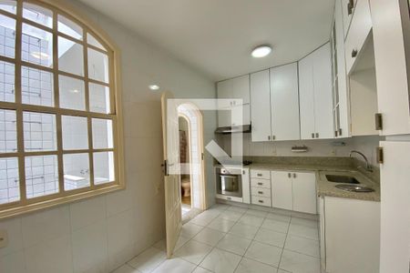 Casa à venda com 102m², 2 quartos e 1 vaga Casa à venda com 102m², 2 quartos e 1 vagaCozinha