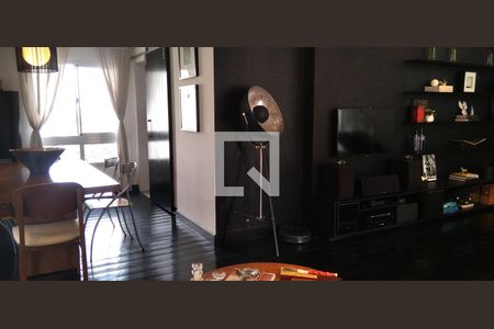 Apartamento à venda com 170m², 3 quartos e 4 vagas Apartamento à venda com 170m², 3 quartos e 4 vagasSala