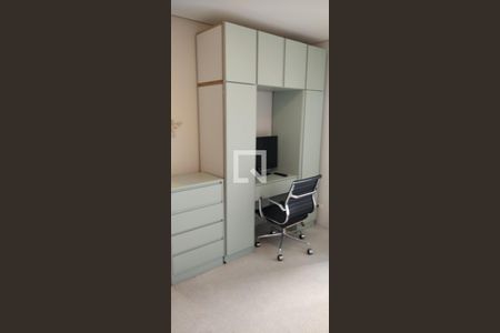 Apartamento à venda com 170m², 3 quartos e 4 vagas Apartamento à venda com 170m², 3 quartos e 4 vagasSuíte 2