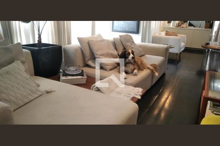 Apartamento à venda com 170m², 3 quartos e 4 vagas Apartamento à venda com 170m², 3 quartos e 4 vagasSala