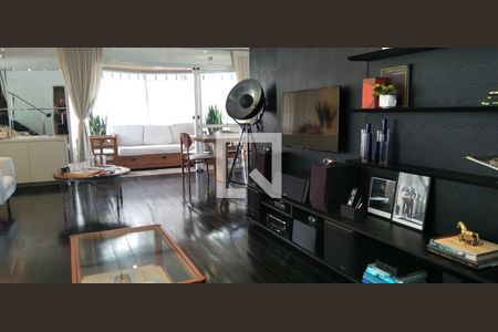 Apartamento à venda com 170m², 3 quartos e 4 vagas Apartamento à venda com 170m², 3 quartos e 4 vagasSala