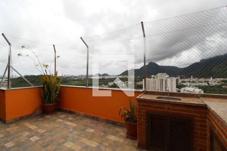 Apartamento à venda com 130m², 2 quartos e 2 vagasTerraço