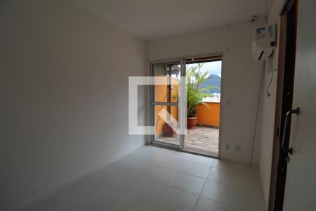 Apartamento à venda com 130m², 2 quartos e 2 vagasSala do segundo andar