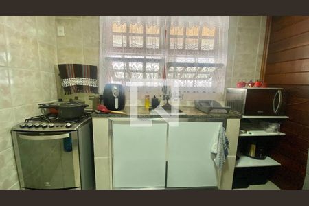 Casa à venda com 490m², 4 quartos e 3 vagas Casa à venda com 490m², 4 quartos e 3 vagasCozinha