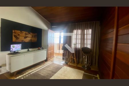 Casa à venda com 490m², 4 quartos e 3 vagas Casa à venda com 490m², 4 quartos e 3 vagasSala 3