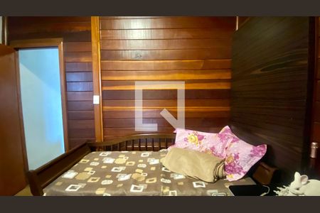 Casa à venda com 490m², 4 quartos e 3 vagas Casa à venda com 490m², 4 quartos e 3 vagasQuarto Suíte 3