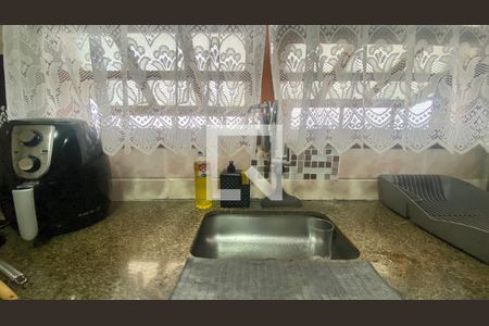 Casa à venda com 490m², 4 quartos e 3 vagas Casa à venda com 490m², 4 quartos e 3 vagasCozinha