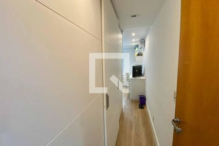 Apartamento à venda com 287m², 4 quartos e 2 vagasQuarto 3 - Suite