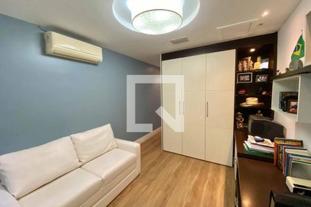 Apartamento à venda com 287m², 4 quartos e 2 vagasQuarto 2 - Suite