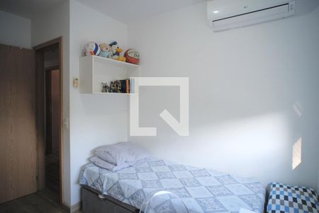 Quarto 2 de apartamento para alugar com 3 quartos, 82m² em Jardim Lindóia, Porto Alegre