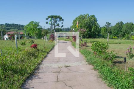 Casa à venda com 329m², 4 quartos e 16 vagas Casa à venda com 329m², 4 quartos e 16 vagasÁrea Externa