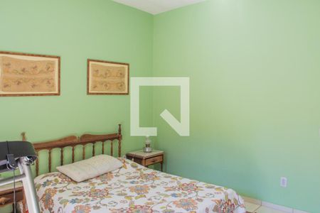 Casa à venda com 329m², 4 quartos e 16 vagas Casa à venda com 329m², 4 quartos e 16 vagasSuíte 2