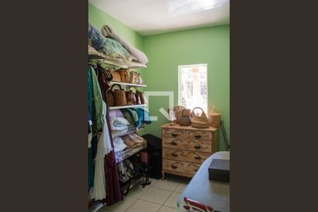 Casa à venda com 329m², 4 quartos e 16 vagas Casa à venda com 329m², 4 quartos e 16 vagasSuíte 2