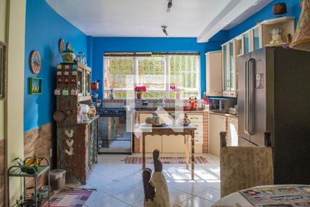 Casa à venda com 329m², 4 quartos e 16 vagas Casa à venda com 329m², 4 quartos e 16 vagasCozinha