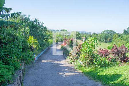 Casa à venda com 329m², 4 quartos e 16 vagas Casa à venda com 329m², 4 quartos e 16 vagasÁrea Externa