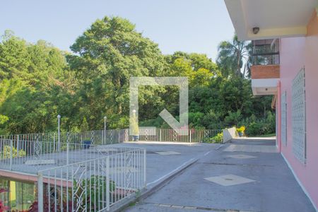 Casa à venda com 329m², 4 quartos e 16 vagas Casa à venda com 329m², 4 quartos e 16 vagasÁrea Externa